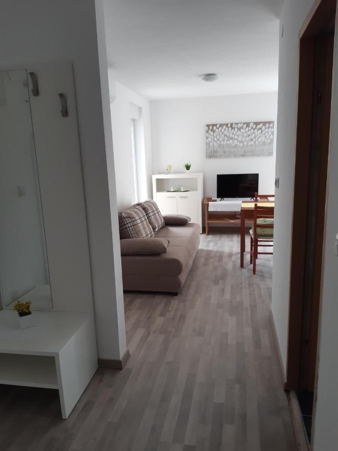 Varazdinci Rogoznica  Bagian luar foto