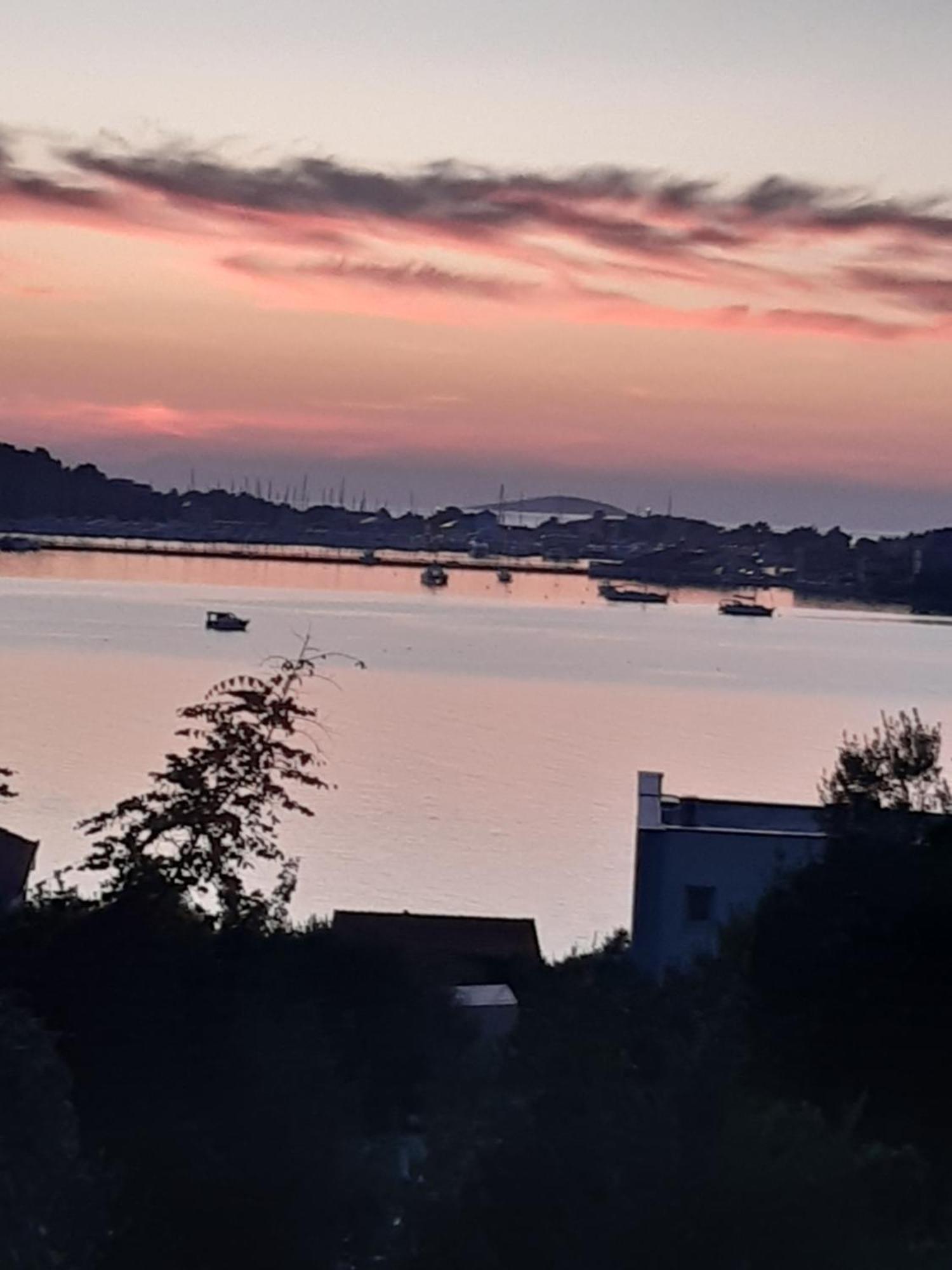 Varazdinci Rogoznica  Bagian luar foto